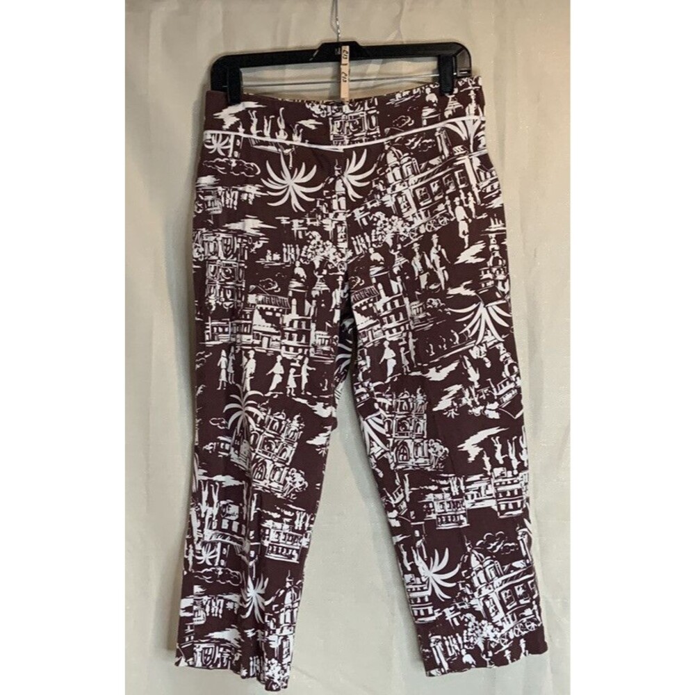 Carolina Blues stretch brown Floridian palm print size 8 capris